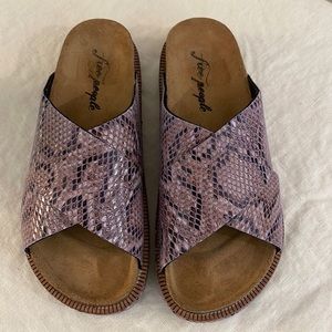 Free People Sidelines Flatform Slide Sandal in Purple, New w/o Box, Size 6.5